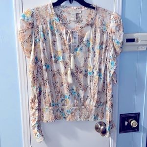 NWT American rag size large beautiful blouse longsleeve ties at the neck